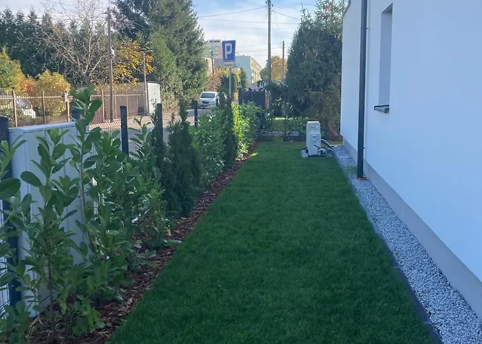 Modern Terraced With Garden Lejlighed