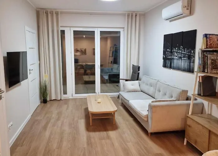 Lejlighed Modern Terraced With Garden